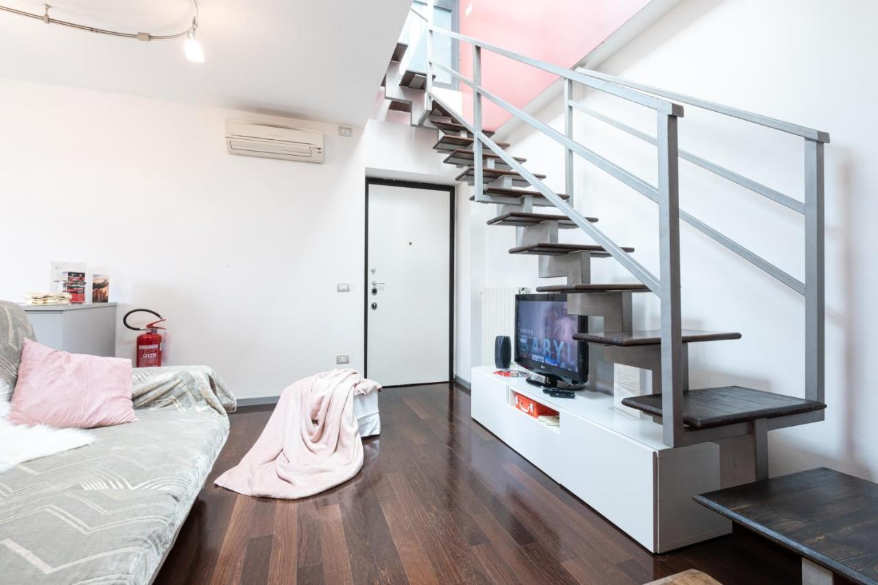 Sempione Split-Level Terrace Apartment - Top Collection Milão Exterior foto