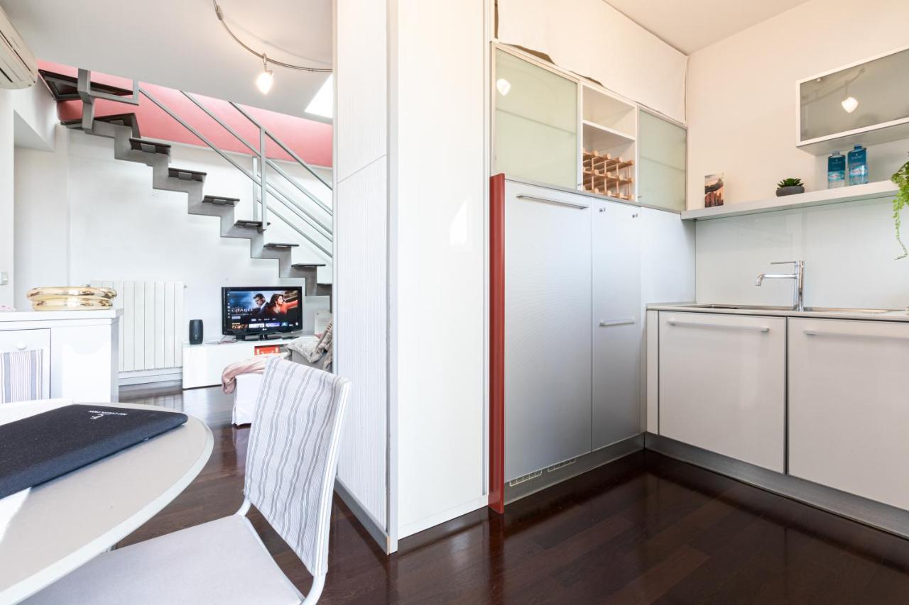 Sempione Split-Level Terrace Apartment - Top Collection Milão Exterior foto
